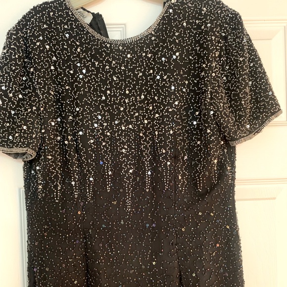 Dresses & Skirts - 🎉Host Pick🎉 Long, Beaded black gown 🖤